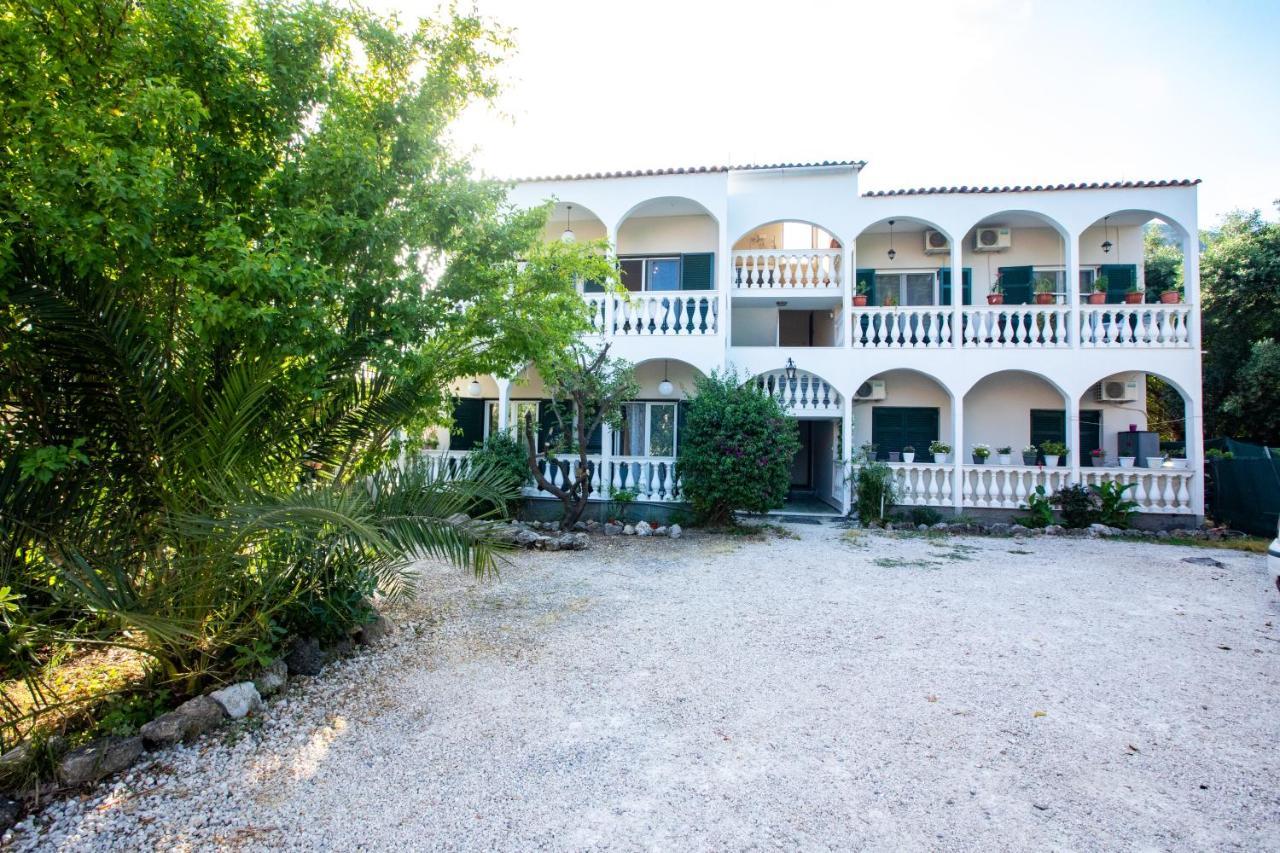 Terranova Beach Apartment -Rose Ypsos Buitenkant foto
